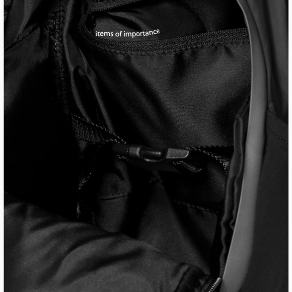 Lululemon Fast and Free Backpack (NWT) - Picture 6 of 7